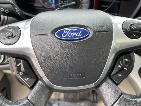 Used 2015 Ford C-MAX Energi SEL w/ Equipment Group 303A FWD image 20