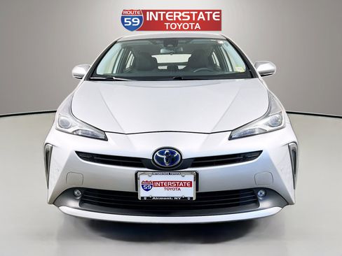 Certified 2022 Toyota Prius LE image 2