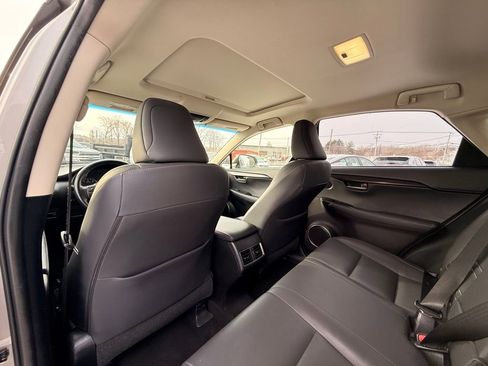 Used 2017 Lexus NX 200t 200t image 15