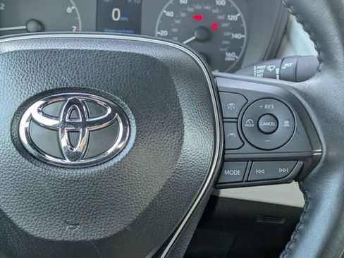 Used 2025 Toyota Corolla SE FWD image 19