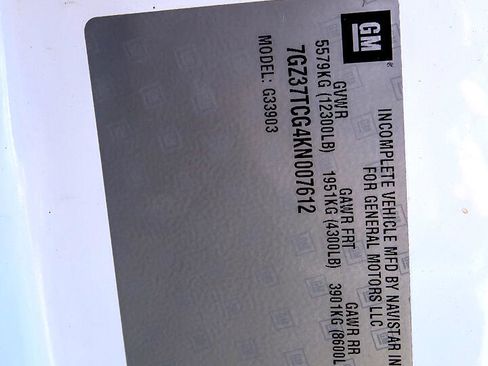 Used 2019 GMC Savana 3500 Extended w/ Driver Convenience Package image 24