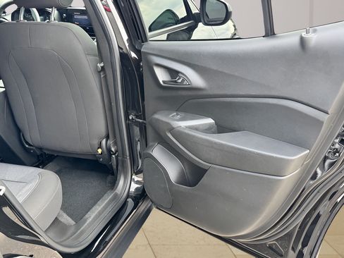 Used 2024 Chevrolet Trax LS FWD image 24