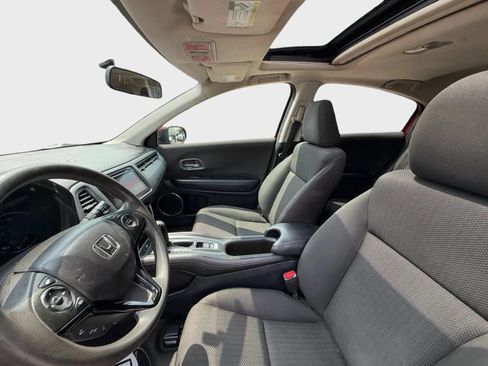 Used 2016 Honda HR-V EX image 11
