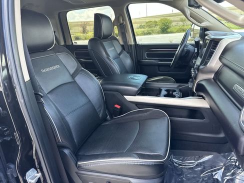 Certified 2022 RAM 3500 Laramie RWD image 22