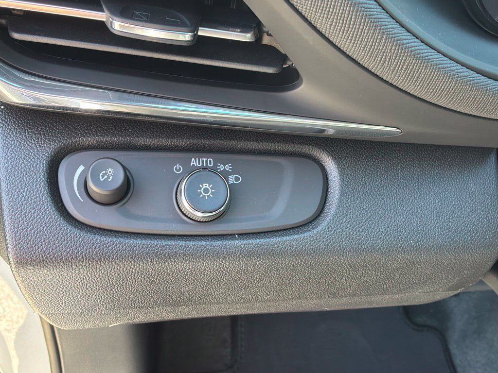 New 2026 Buick Envista Preferred w/ Convenience I Package FWD image 16