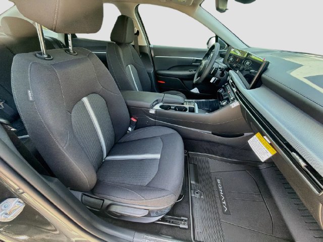 New 2026 Hyundai Sonata SEL FWD image 29