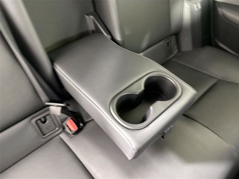 Certified 2024 Toyota Prius XLE image 40