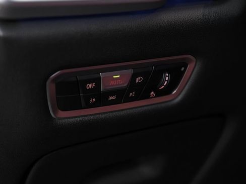 Used 2022 BMW X6 M50i w/ Parking Assistance Package image 37