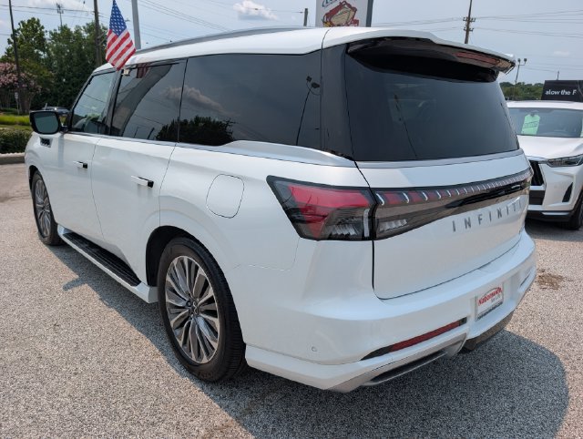 Used 2026 INFINITI QX80 Luxe w/ Cargo Package AWD/4WD image 3