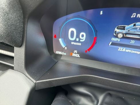 Certified 2025 Ford Explorer ST-Line image 16