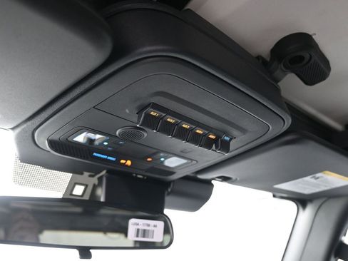 New 2026 Ford Bronco Badlands image 34