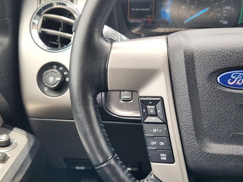 Used 2017 Ford Expedition EL Limited w/ Equipment Group 301A RWD image 28