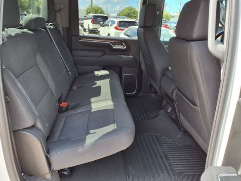 Used 2025 Chevrolet Silverado 2500 LT w/ Convenience Package AWD/4WD image 14