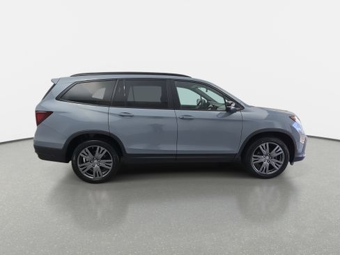 Certified 2022 Honda Pilot Sport image 4