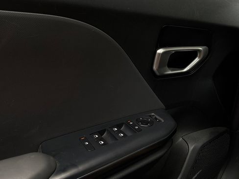 Used 2025 Kia K4 FWD image 20