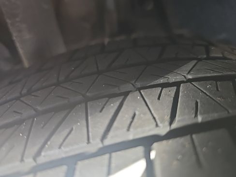 Used 2023 Toyota Corolla SE image 9