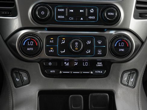 Used 2017 Chevrolet Suburban LT AWD/4WD image 18