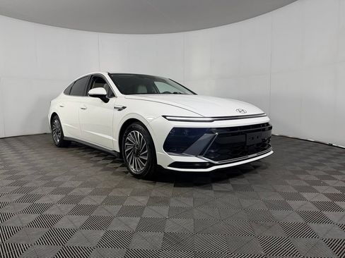 Used 2025 Hyundai Sonata SEL FWD image 5