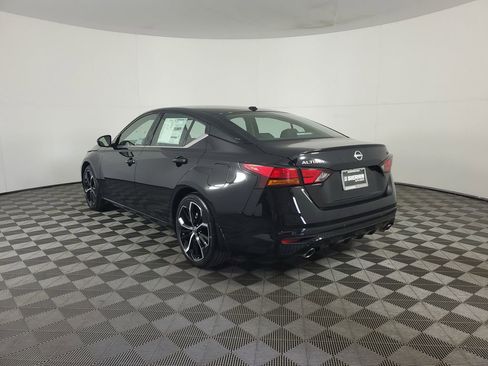 New 2025 Nissan Altima 2.5 SR w/ SR Premium Package image 6