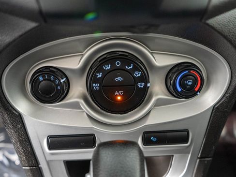 Used 2014 Ford Fiesta SE w/ SE Fuel Economy Package image 20