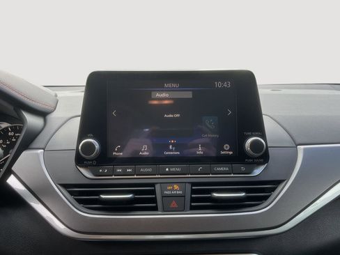 Certified 2025 Nissan Altima 2.5 SR AWD/4WD image 24
