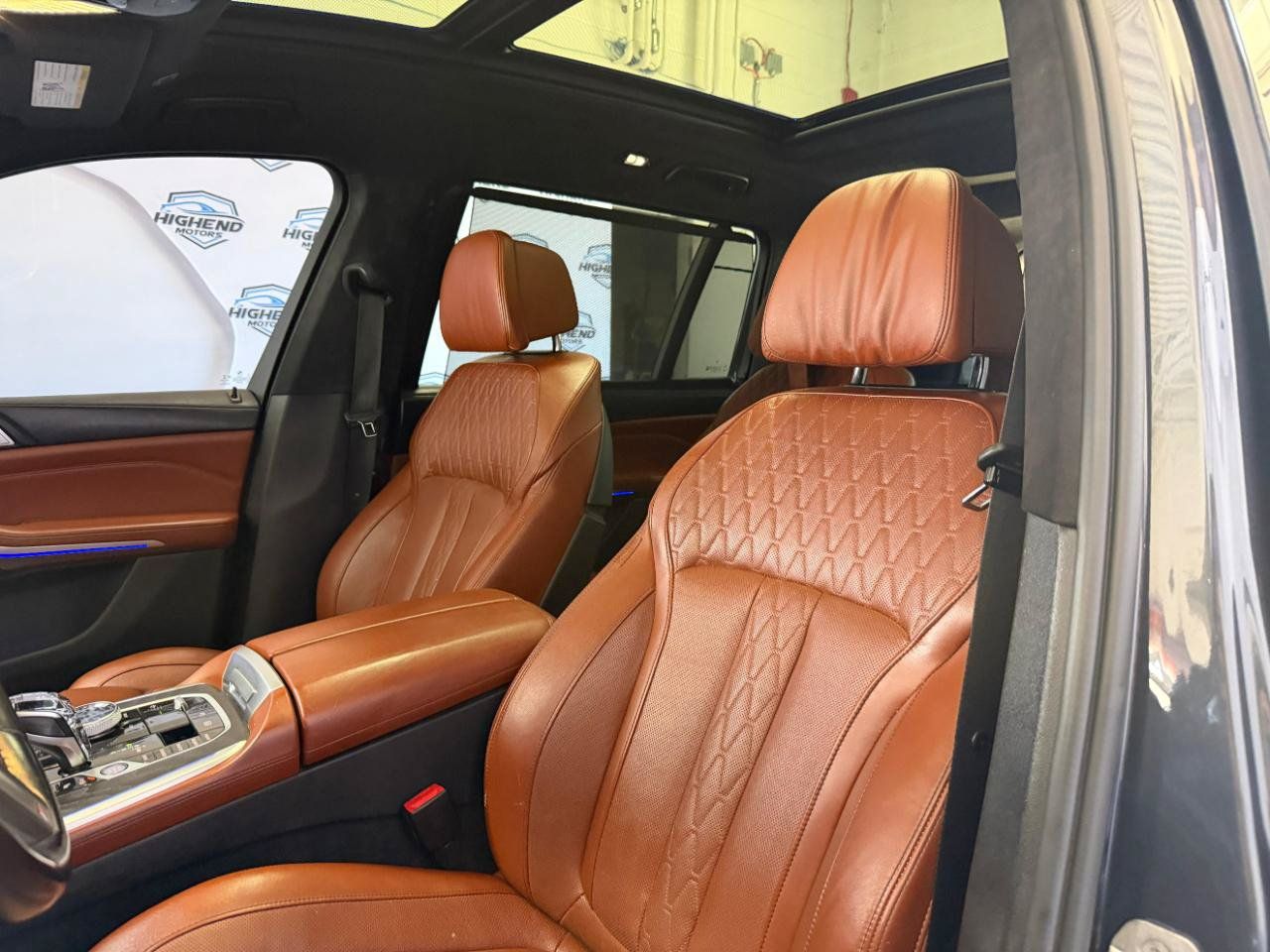 Used 2022 BMW X7 M50i w/ Dynamic Handling Package AWD/4WD image 20