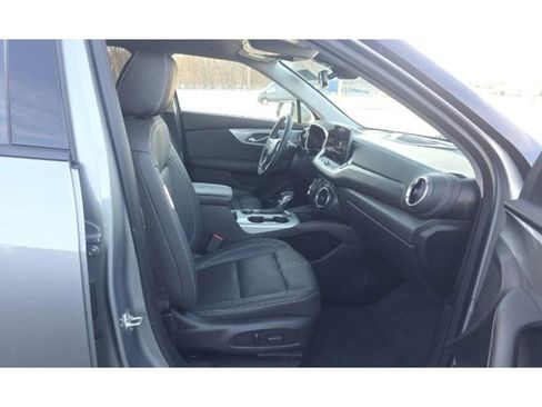 Used 2024 Chevrolet Blazer LT w/ LPO, Floor Liner Package image 6