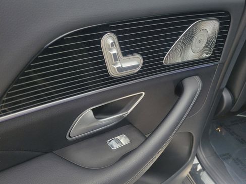 Certified 2024 Mercedes-Benz GLS 450 4MATIC image 8