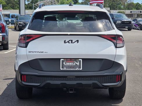 Used 2025 Kia Sportage X-Pro AWD/4WD image 5