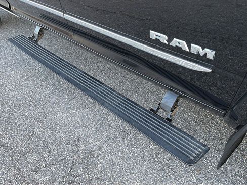 Used 2024 RAM 3500 Limited AWD/4WD image 6