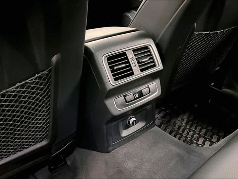 Used 2018 Audi Q5 2.0T Premium Plus w/ Premium Plus Package image 37