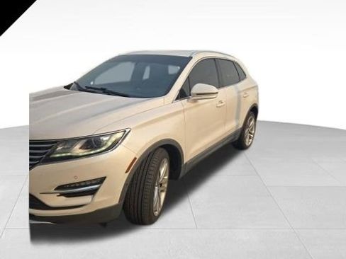 Used 2018 Lincoln MKC Reserve image 1
