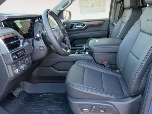 New 2026 GMC Yukon Denali w/ Denali Reserve Package image 23