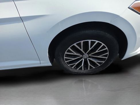 Used 2021 Volkswagen Jetta SE FWD image 34