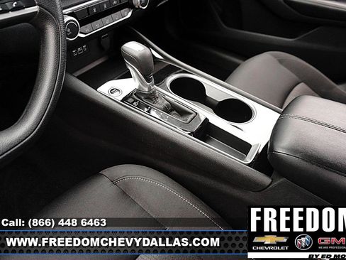 Used 2024 Nissan Altima 2.5 SV FWD image 30