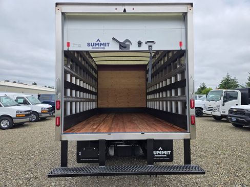 New 2024 Chevrolet Low Cab Forward image 8