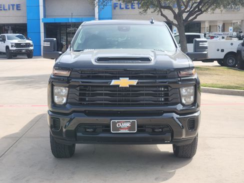 New 2026 Chevrolet Silverado 2500 Custom w/ Custom Value Package image 11