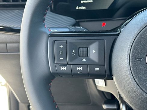 New 2026 Nissan Kicks SR image 24