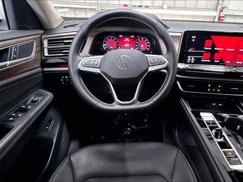 Certified 2026 Volkswagen Atlas SEL AWD/4WD image 11
