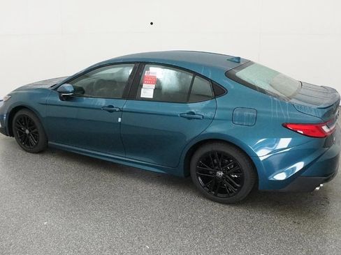 New 2026 Toyota Camry SE image 12