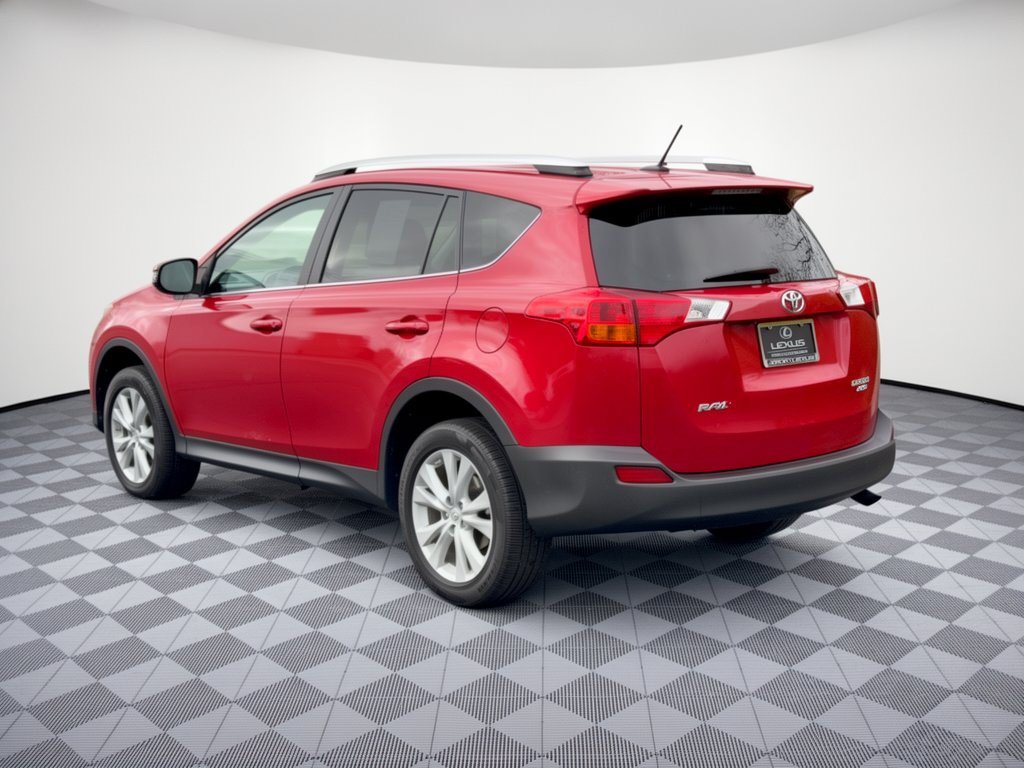 Used 2015 Toyota RAV4 Limited w/ Technology Package AWD/4WD image 3