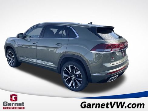 New 2026 Volkswagen Atlas Cross Sport SEL Premium R-Line image 3