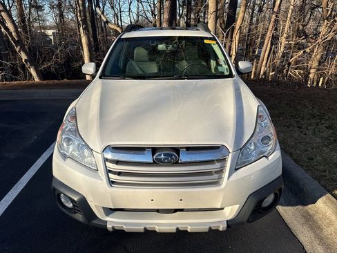 Used 2014 Subaru Outback 2.5i Limited image 12