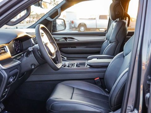 New 2026 Jeep Grand Wagoneer Limited image 22