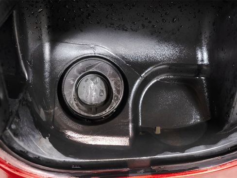 Used 2023 GMC Yukon SLE image 40