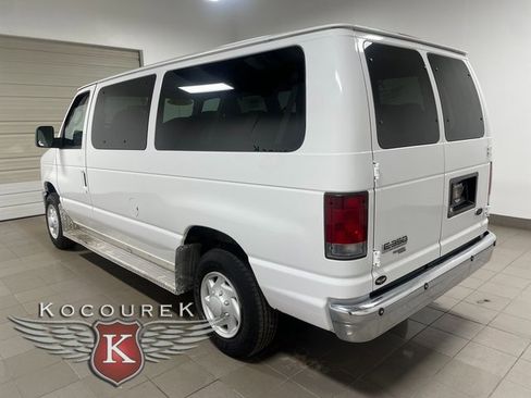 Used 2008 Ford E-350 and Econoline 350 XL image 4