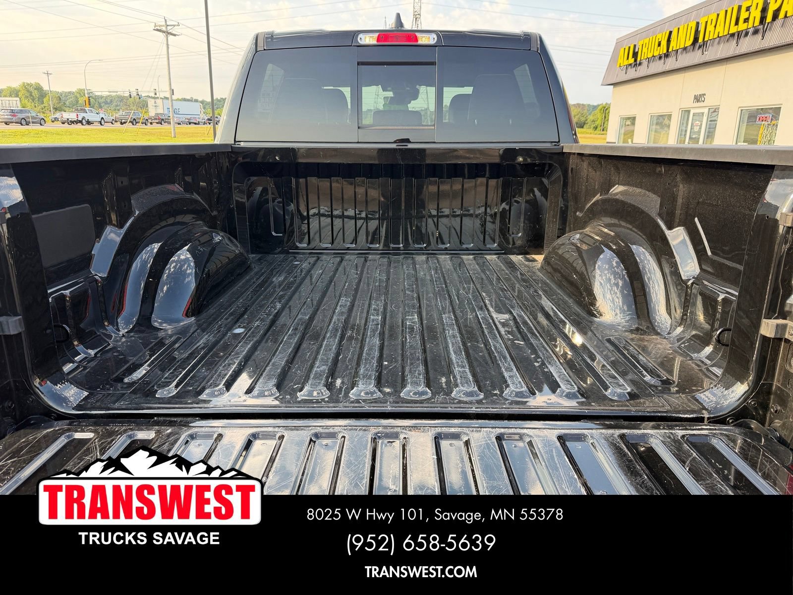 Used 2026 RAM 1500 Laramie AWD/4WD image 21