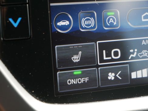Used 2025 Subaru Forester Premium AWD/4WD image 28