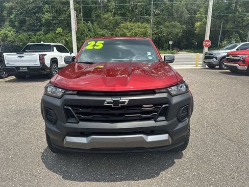 Used 2025 Chevrolet Colorado Trail Boss AWD/4WD image 11