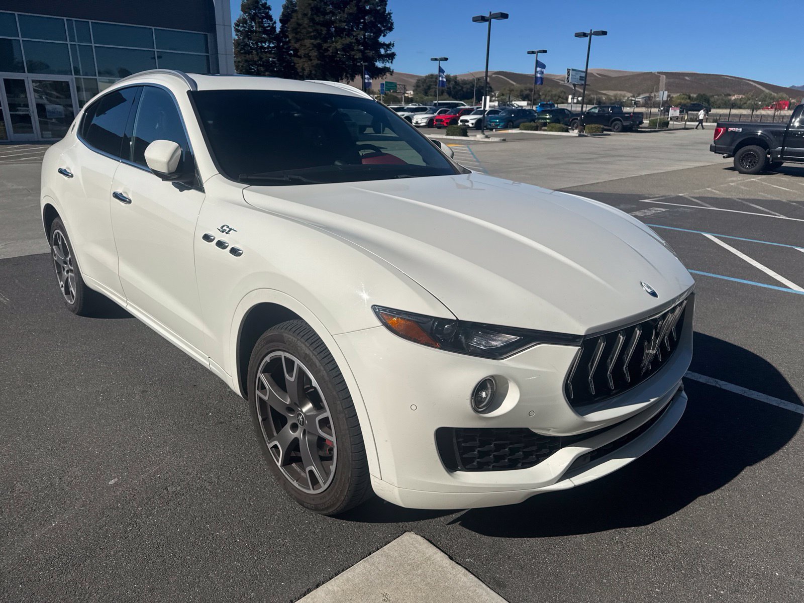 Used 2023 Maserati Levante GT AWD/4WD image 3
